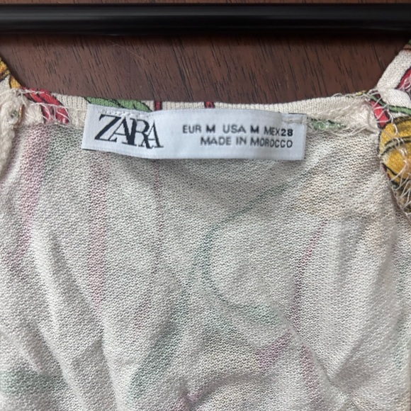 Zara Floral Romper Size Medium - Picture 4 of 4
